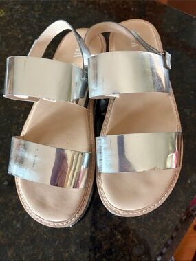 Zara Sandals Like New